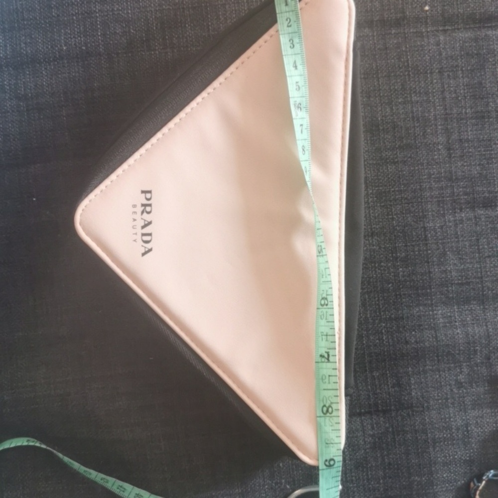 Prada Make up case, great condition - Picture 8 of 9